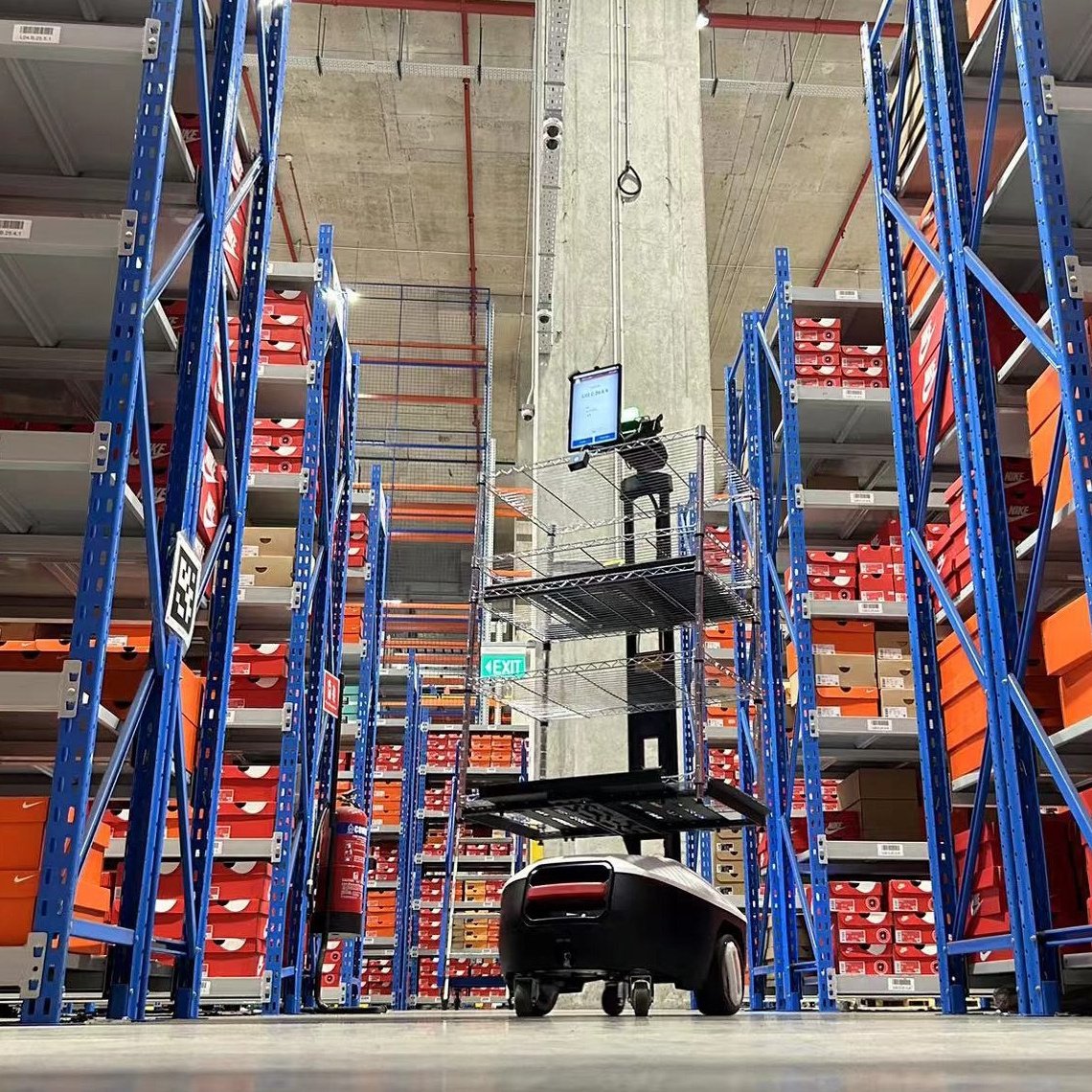 Lazada-FlexSwift-MAX-in-Aisle-square-1